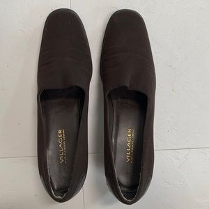 Villager size 8 dark brown